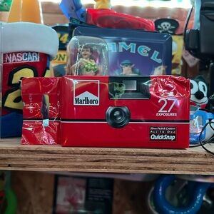 Marlboro Disposable 35mm camera brand new package rare